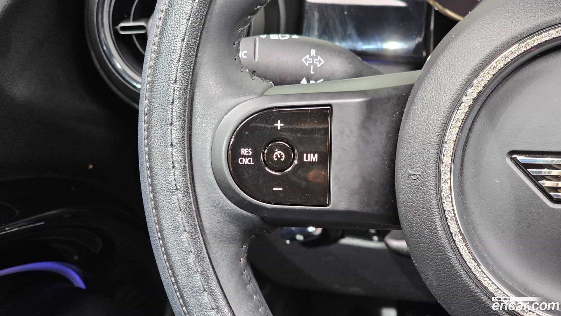 Cooper Mini 2022.5-OPTION-045
