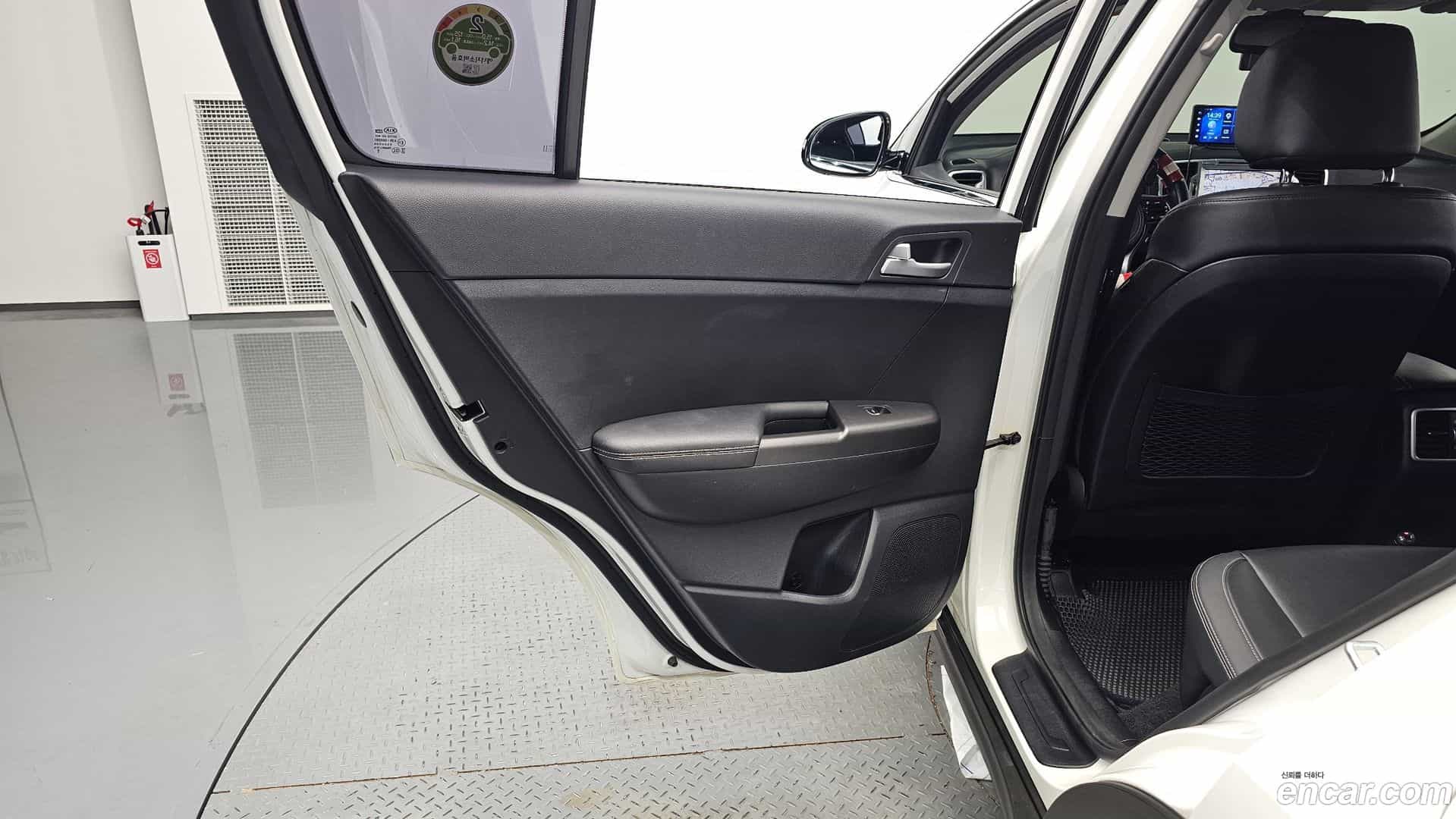 Sportage Kia 2016.3-INNER-035