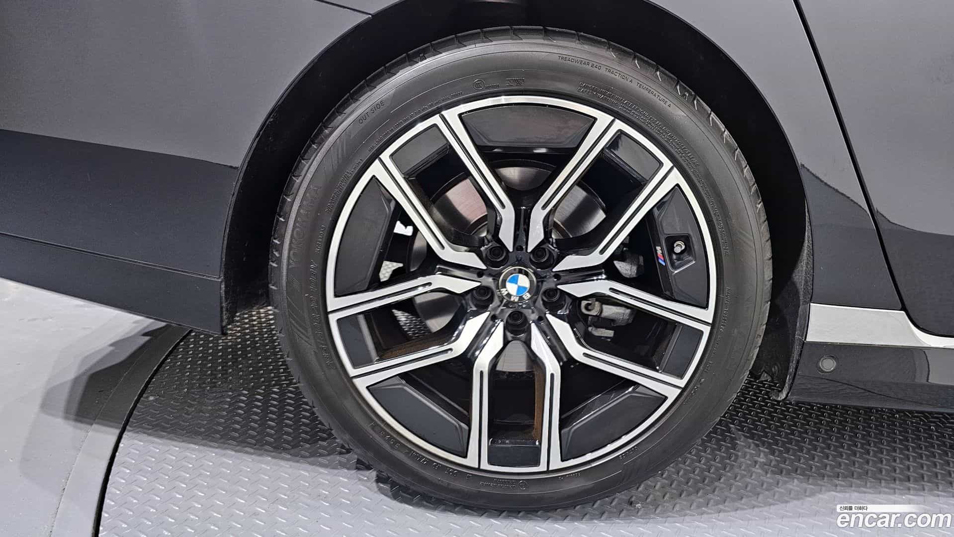 7-Series BMW 2024.6-OUTER-005