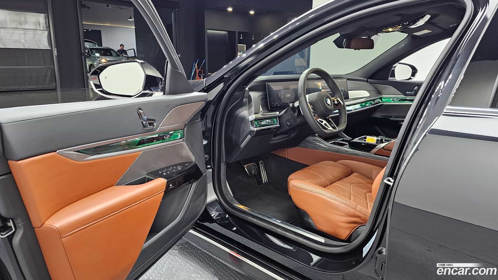 7-Series BMW 2024.6-INNER-010