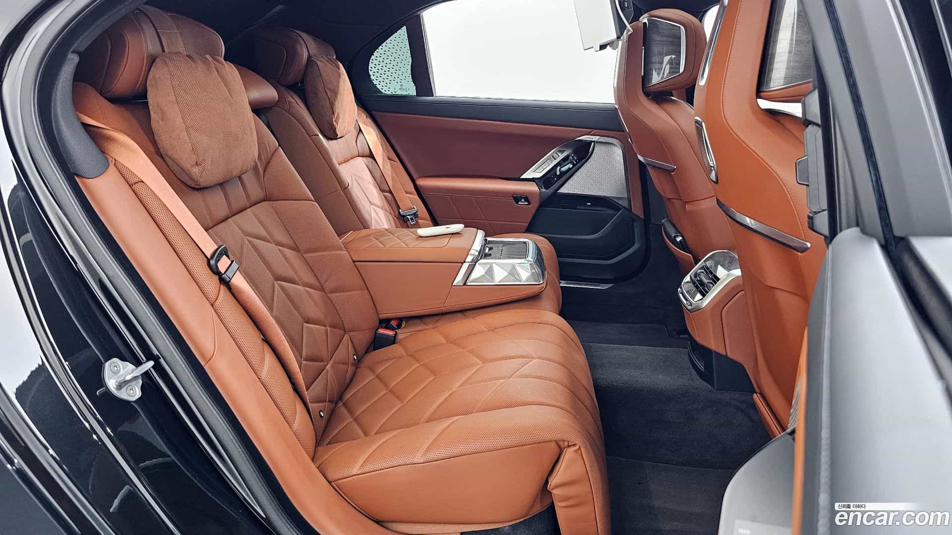 7-Series BMW 2024.6-OPTION-016