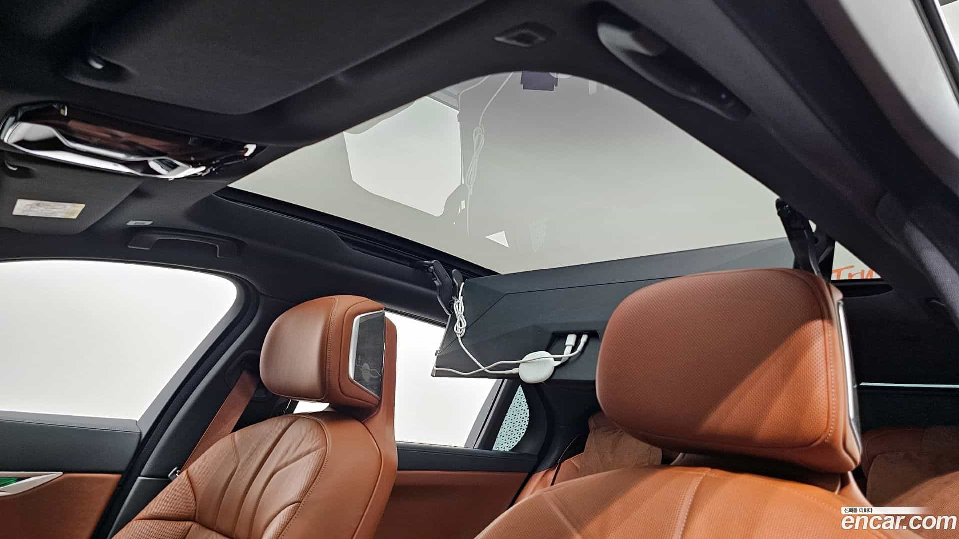 7-Series BMW 2024.6-OPTION-023