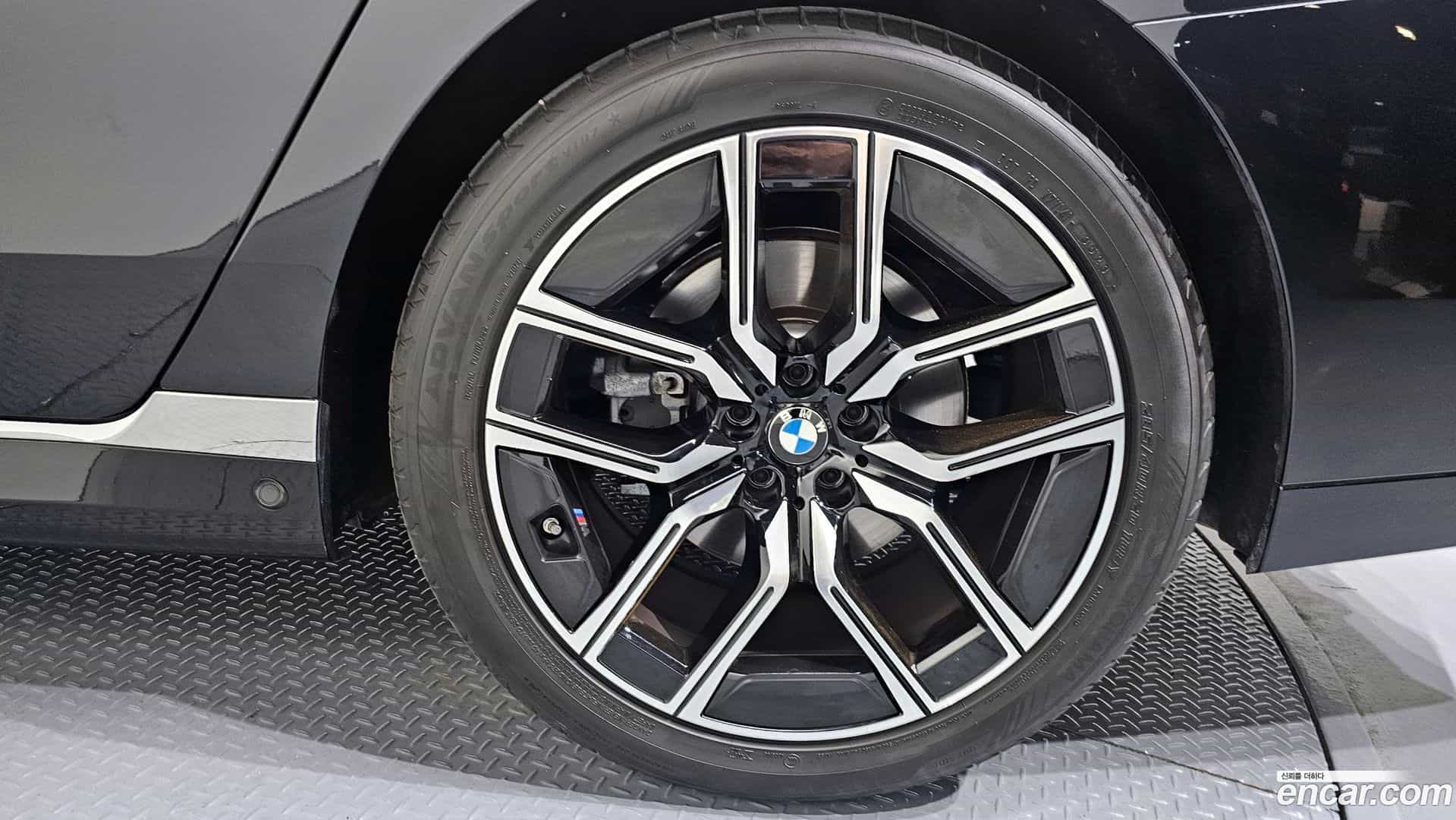 7-Series BMW 2024.6-OUTER-031