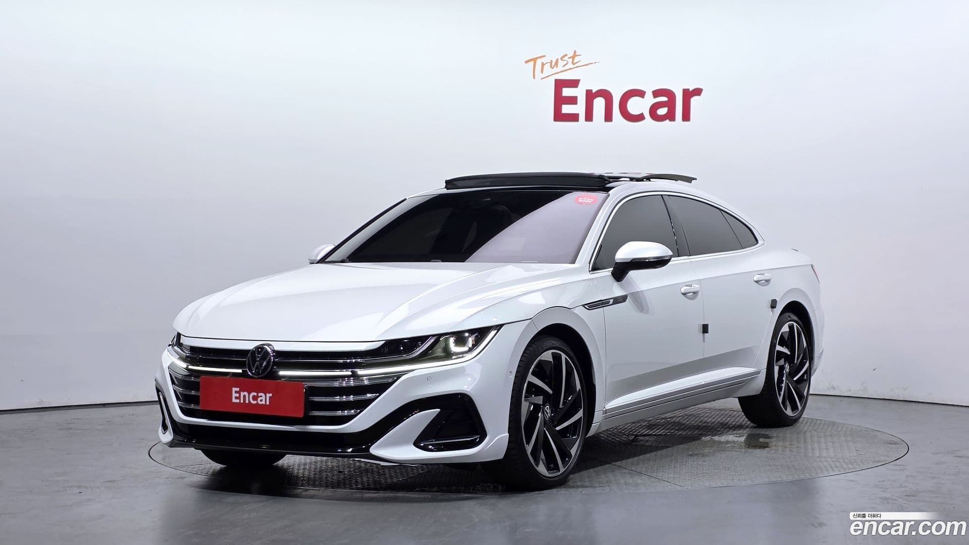 Main__Slider__Photo:Arteon Volkswagen 2022.11-0