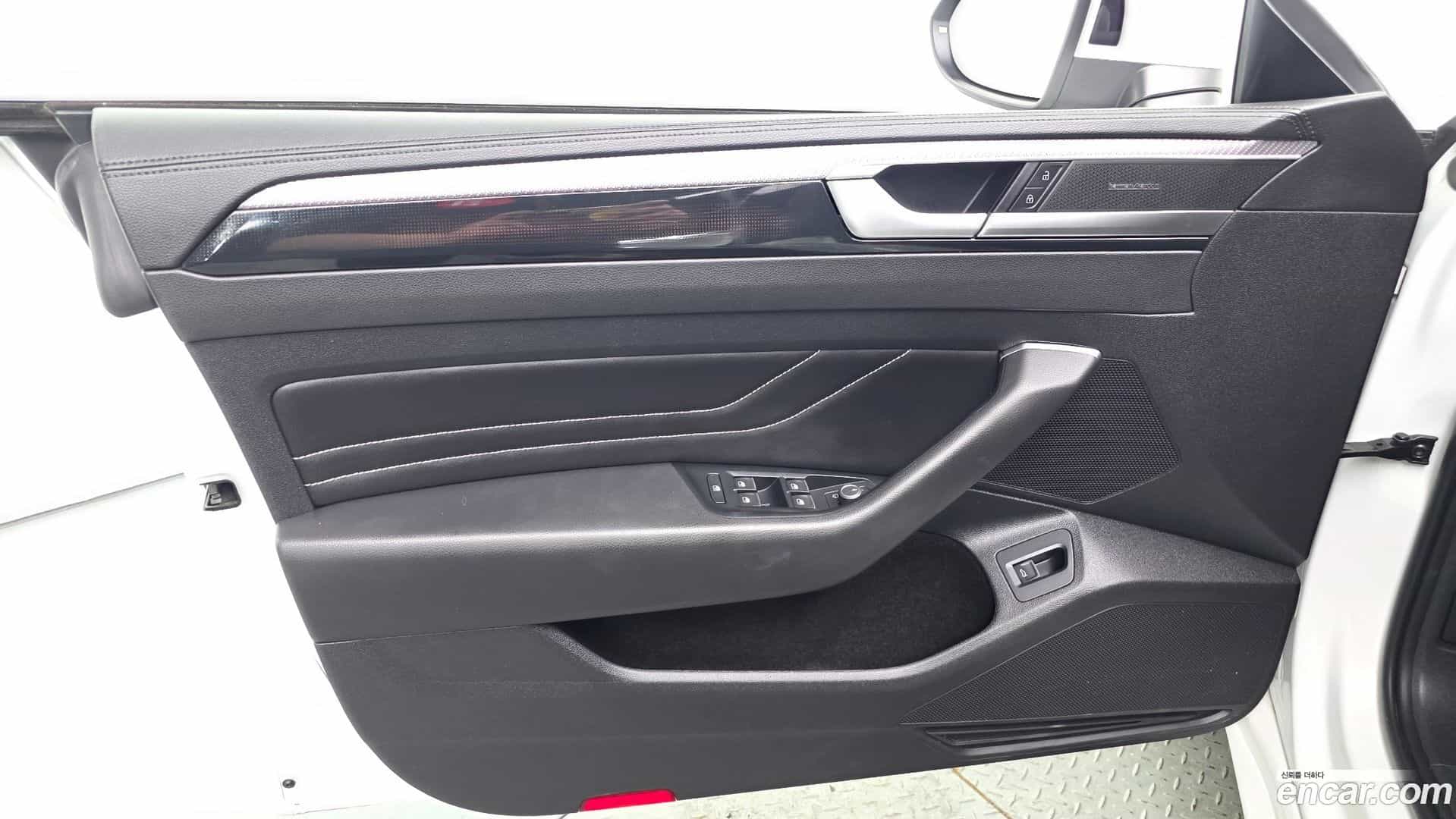 Arteon Volkswagen 2022.11-INNER-034