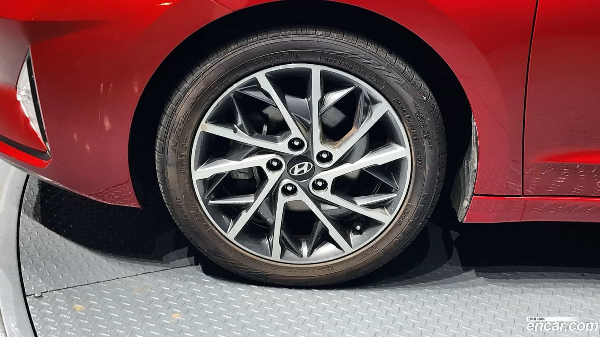 AVANTE Hyundai 2018.10-OUTER-005