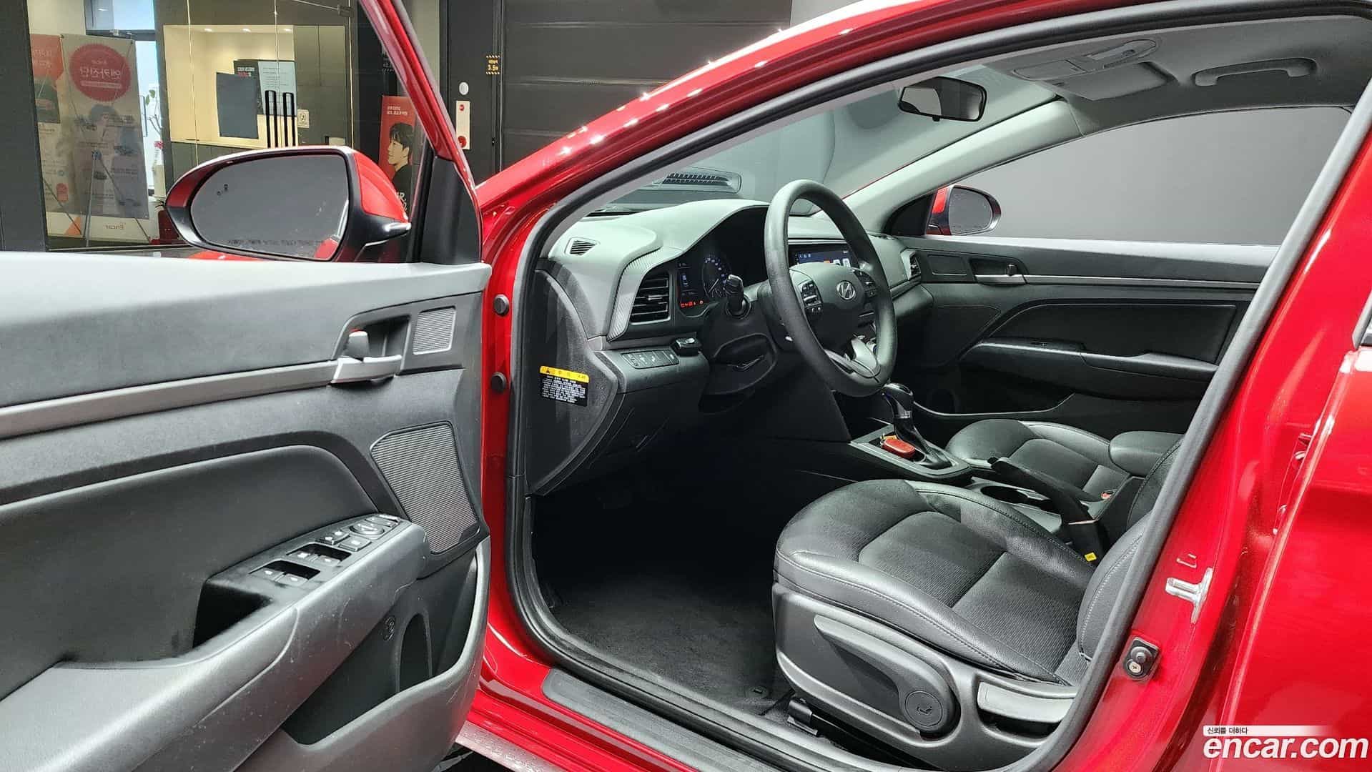 AVANTE Hyundai 2018.10-INNER-010