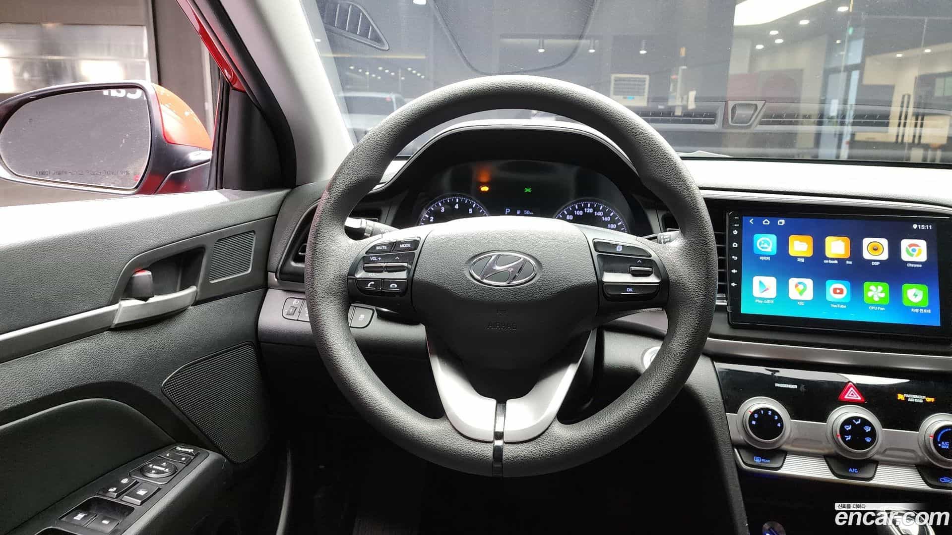 AVANTE Hyundai 2018.10-OPTION-018