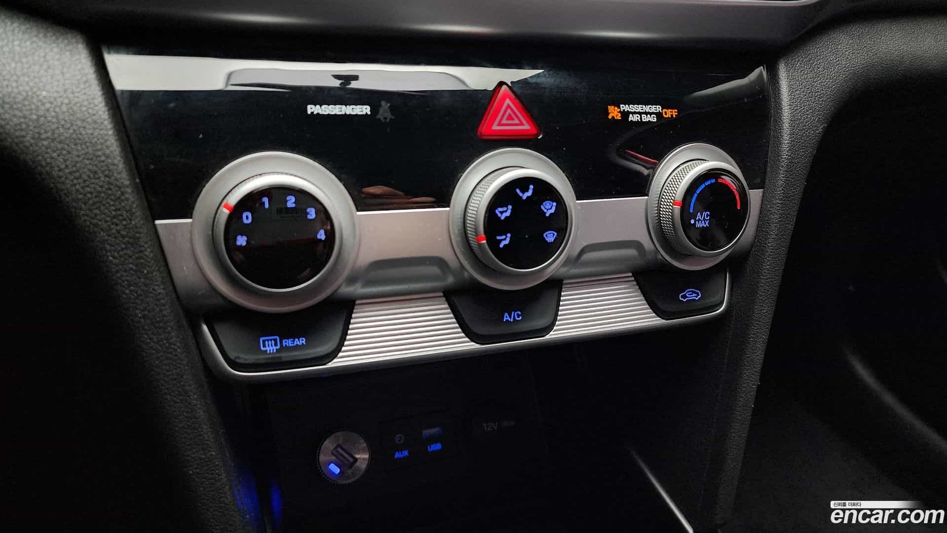 AVANTE Hyundai 2018.10-OPTION-020