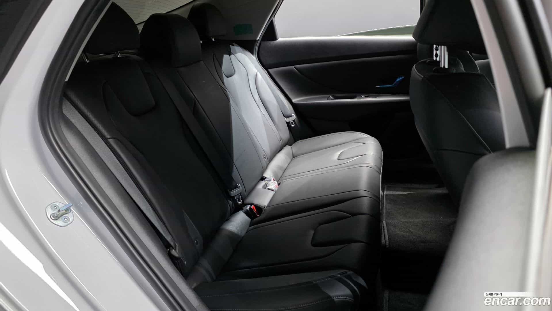 AVANTE Hyundai 2023.2-OPTION-015