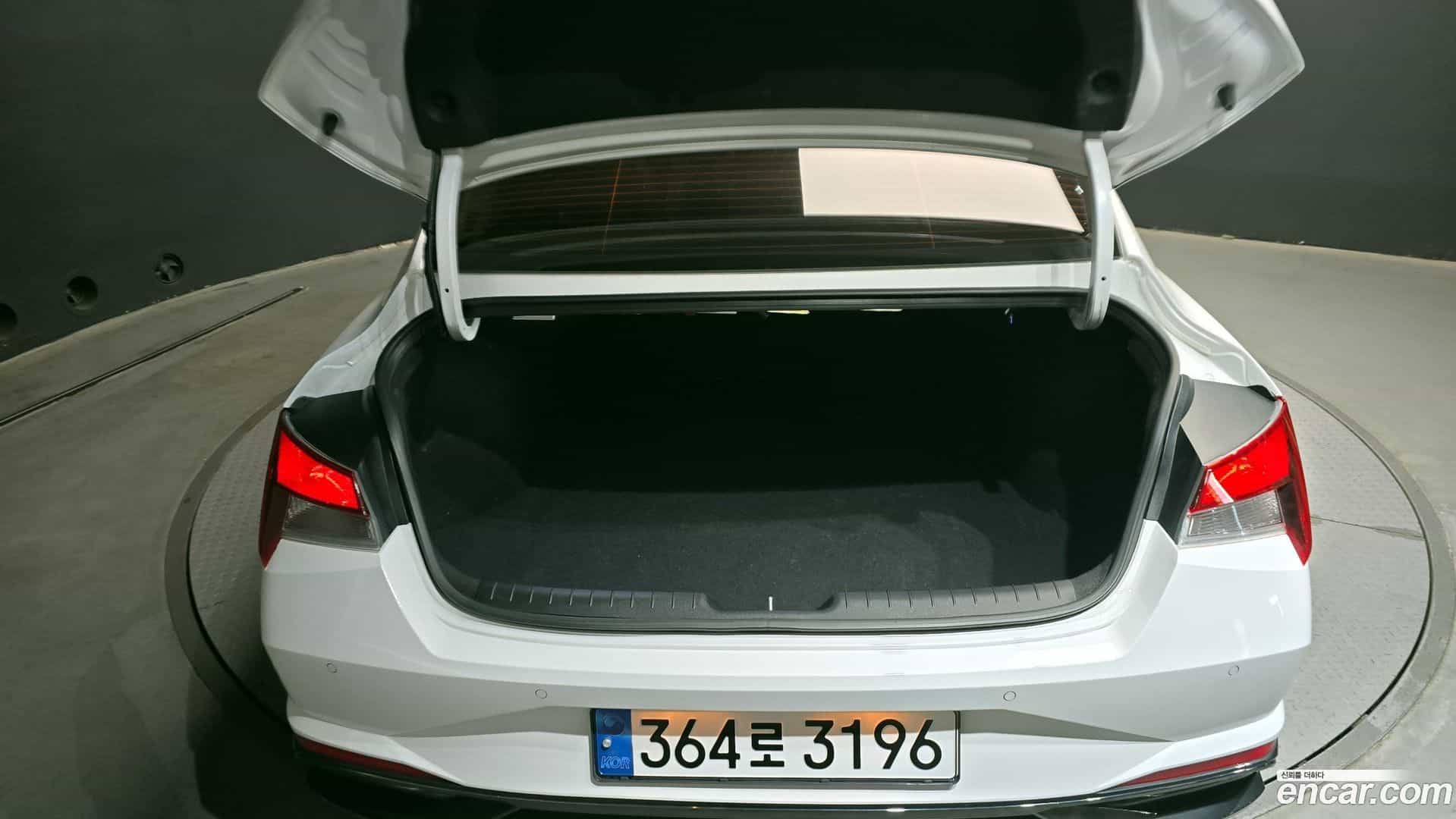 AVANTE Hyundai 2023.2-OPTION-043