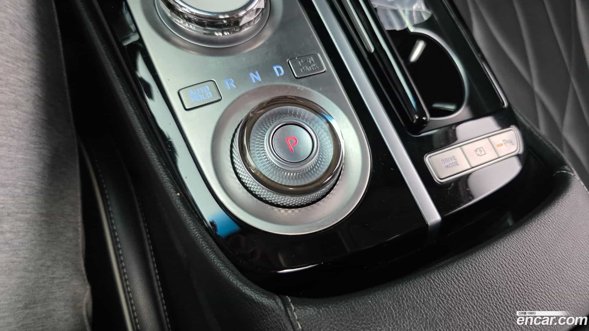 G80 Genesis 2023.2-INNER-009