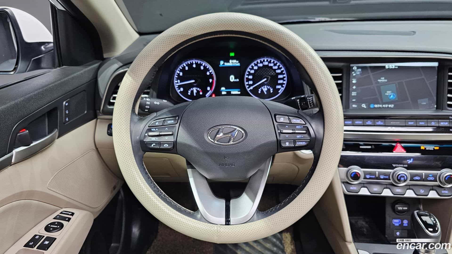 AVANTE Hyundai 2019.10-OPTION-019