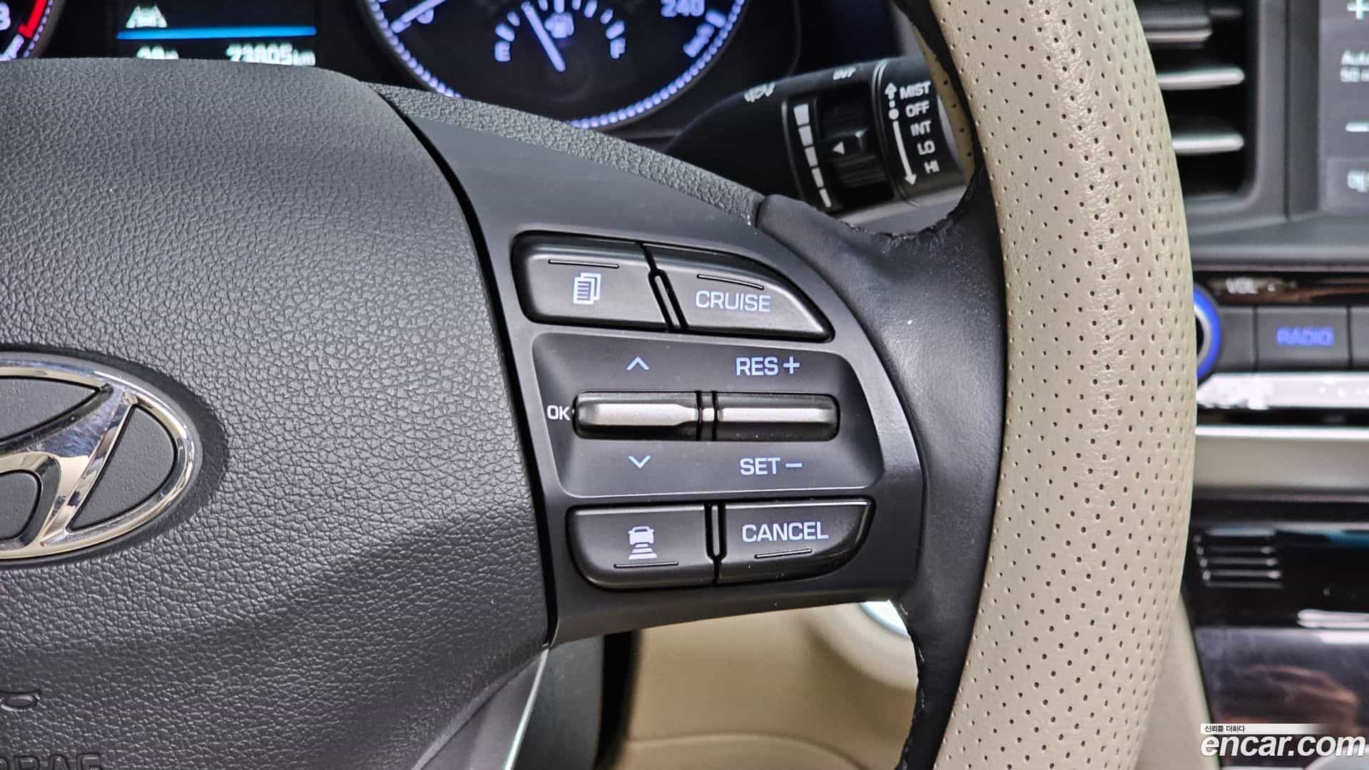 AVANTE Hyundai 2019.10-OPTION-020