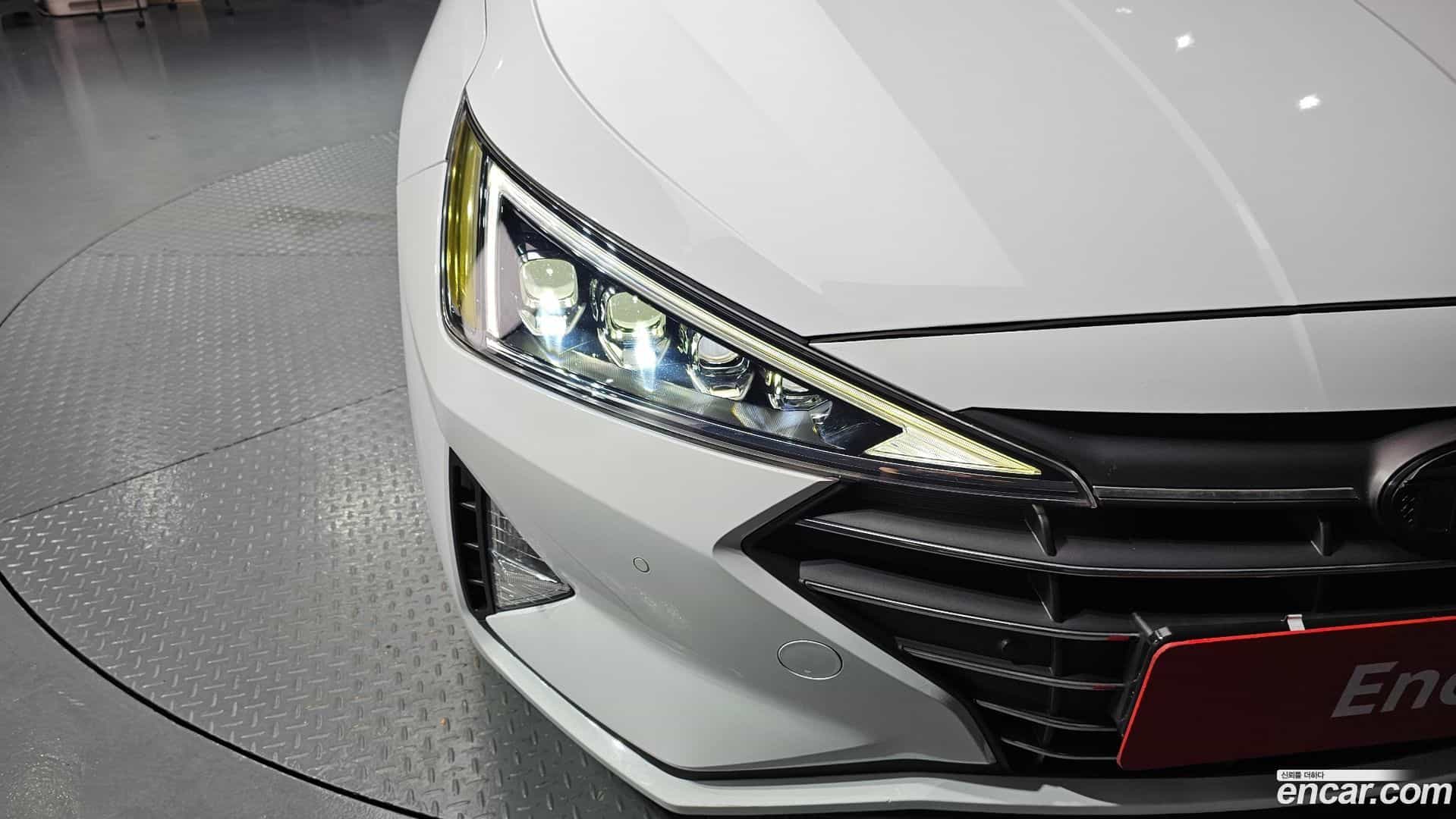 AVANTE Hyundai 2019.10-OUTER-032
