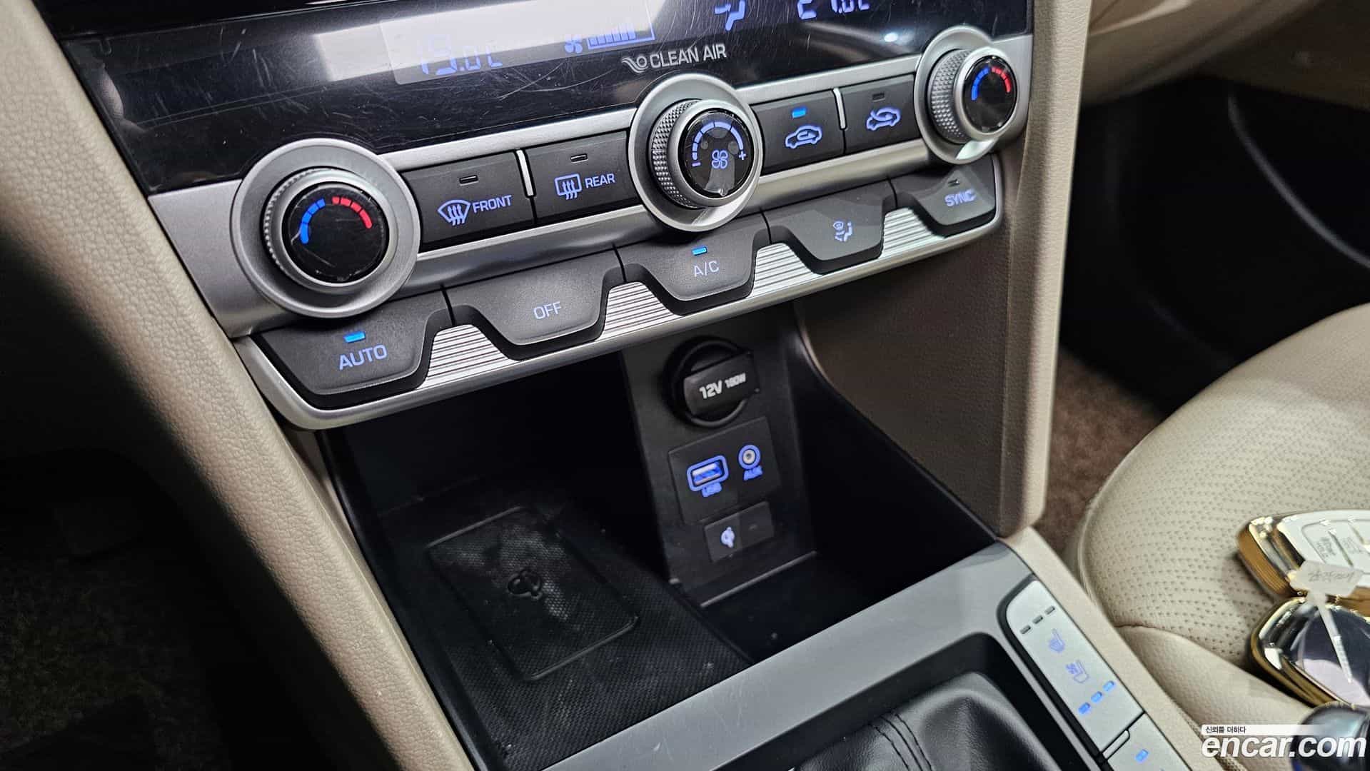 AVANTE Hyundai 2019.10-OPTION-044