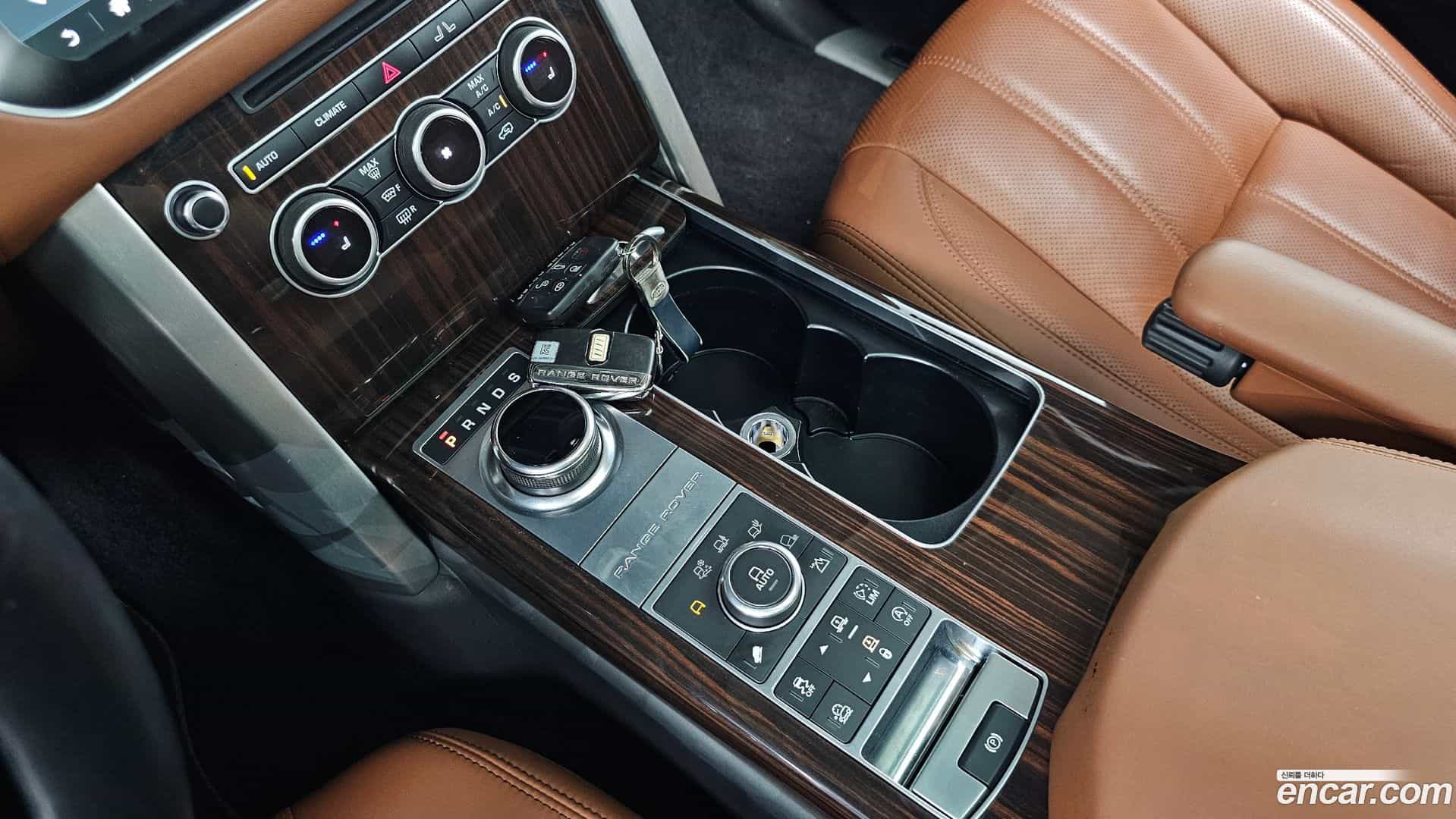 Range Rover Land Rover 2017.2-INNER-009
