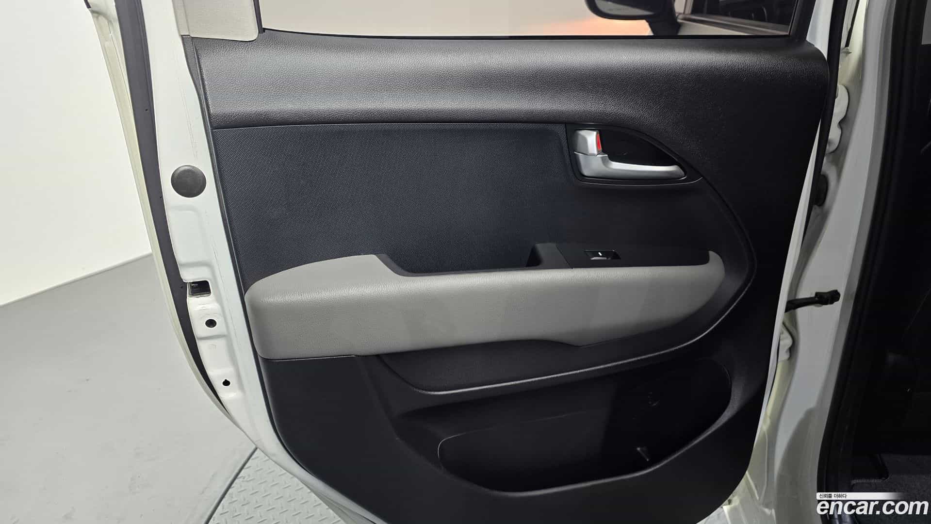RAY Kia 2022.6-INNER-035