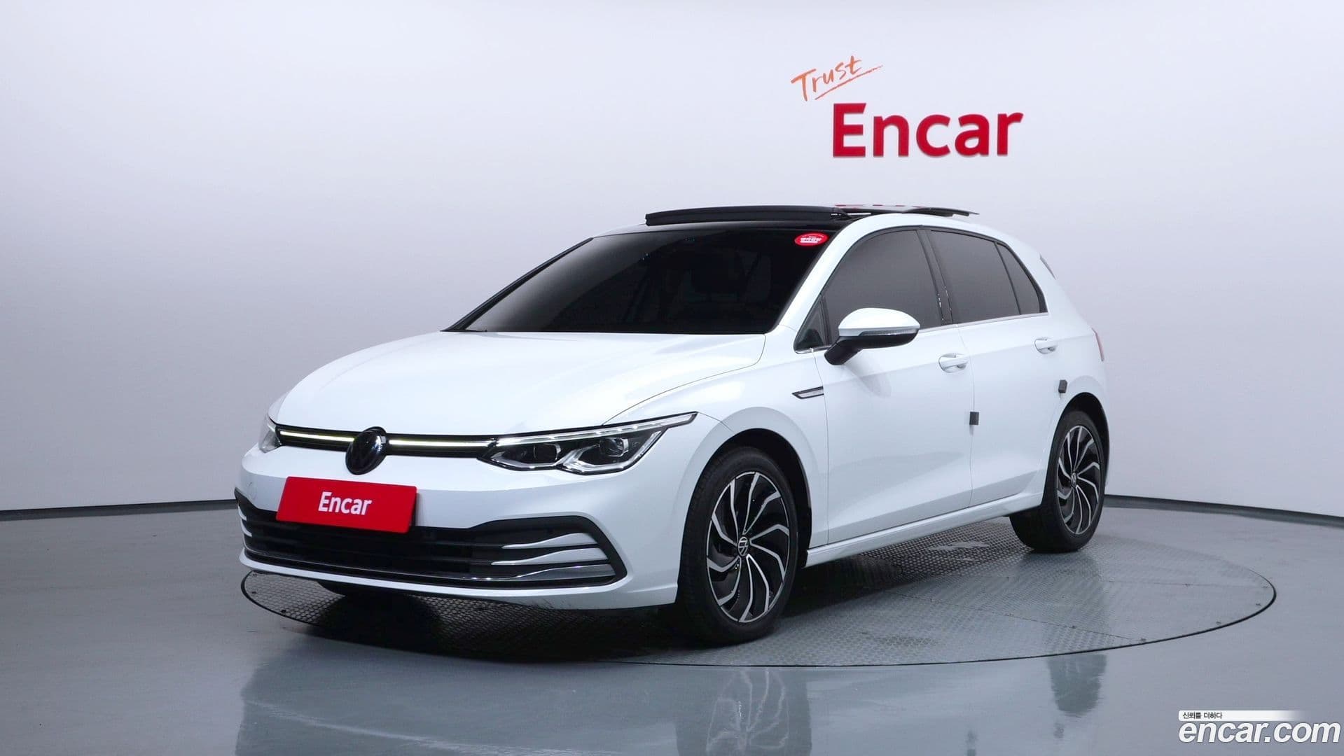 Main__Slider__Photo:Golf Volkswagen 2024.4-0