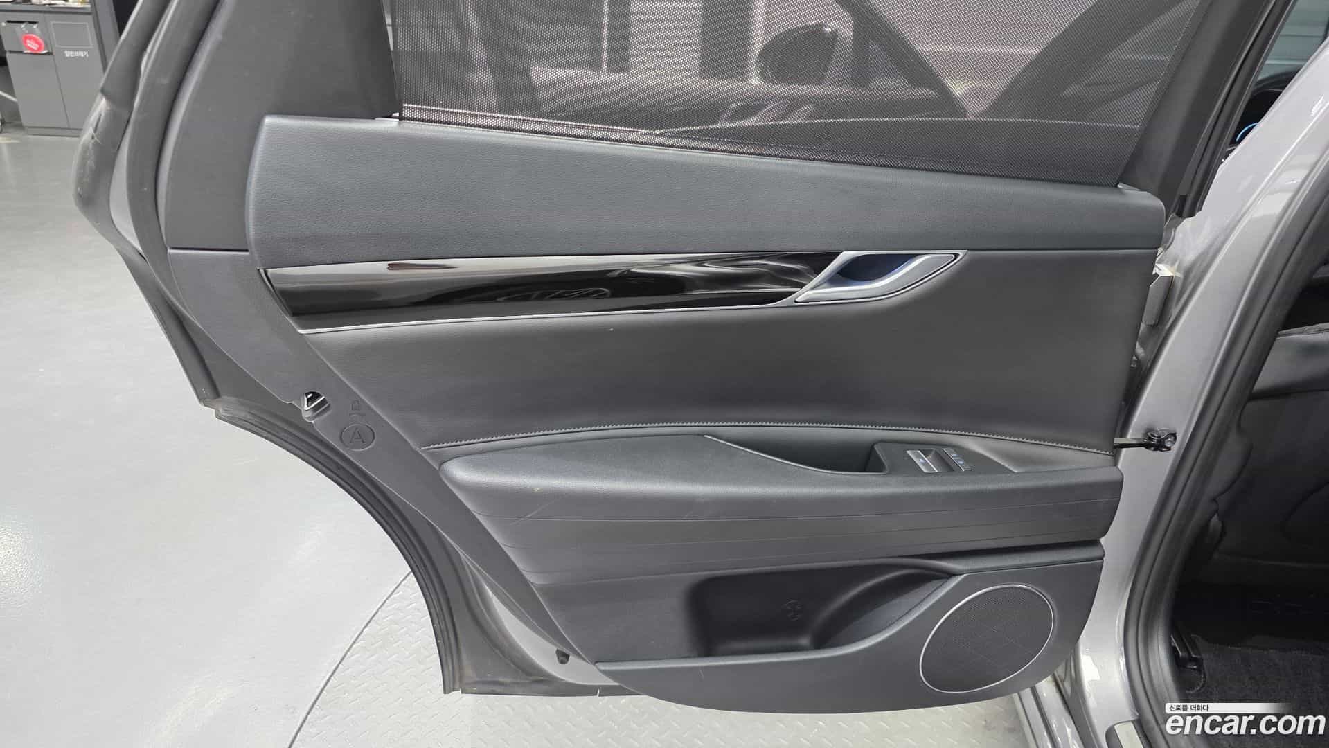 G80 Genesis 2021.11-INNER-035