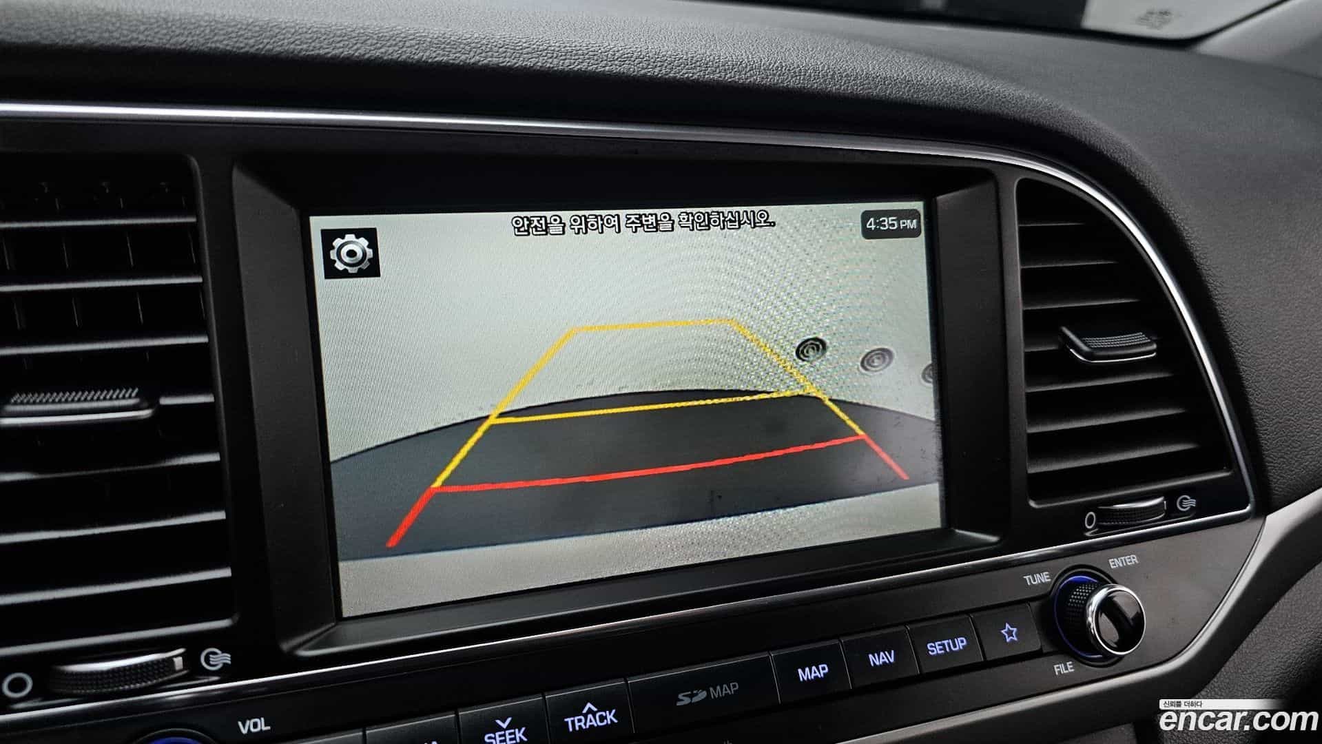 AVANTE Hyundai 2017.4-OPTION-019