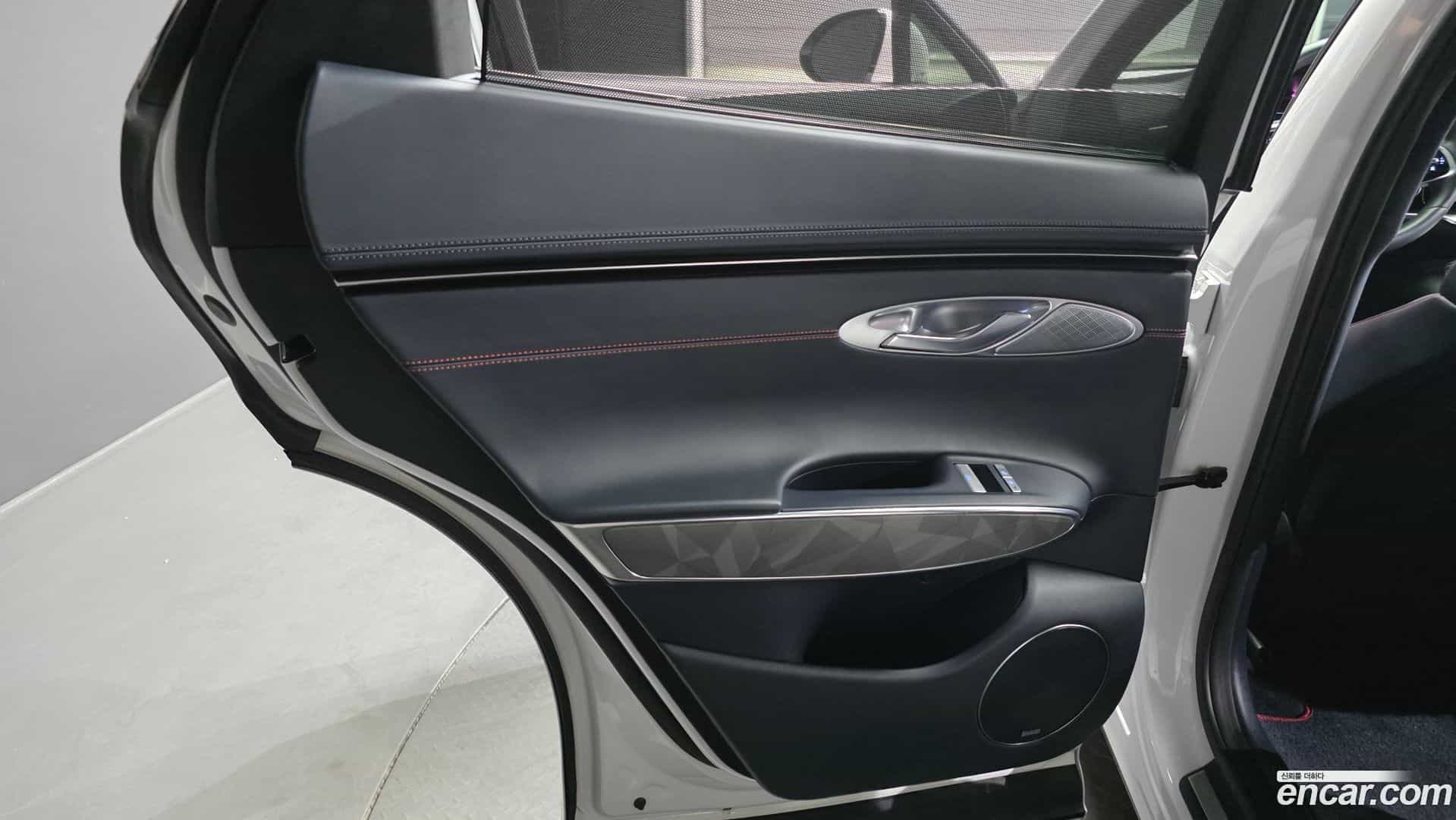 GV70 Genesis 2022.2-INNER-035