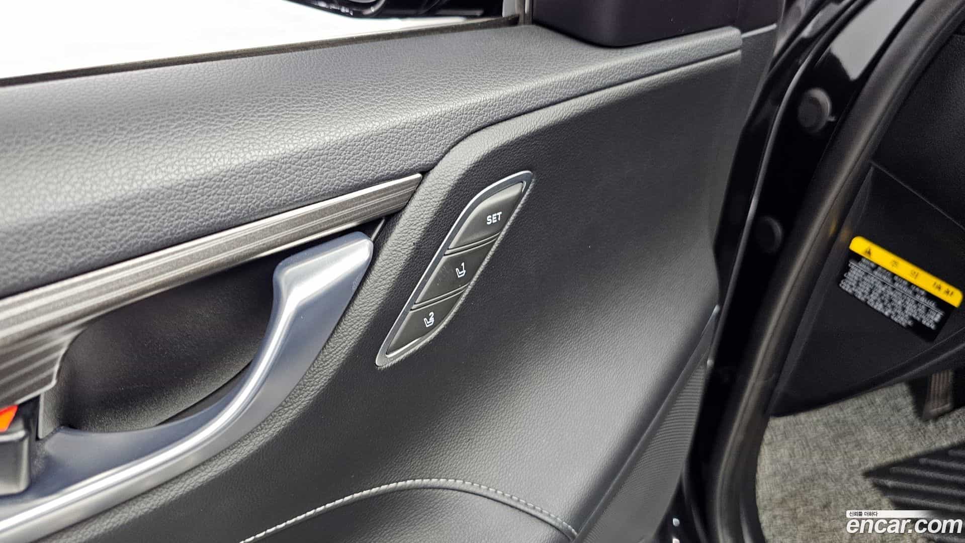Grandeur Hyundai 2019.9-OPTION-021