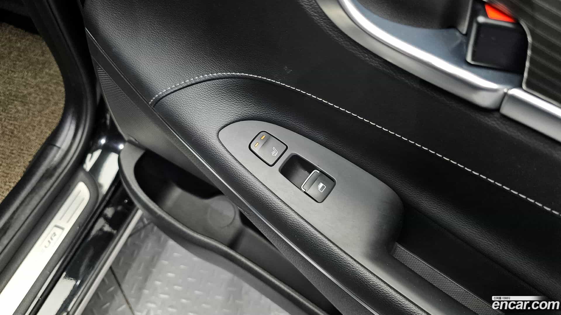 Grandeur Hyundai 2019.9-OPTION-023