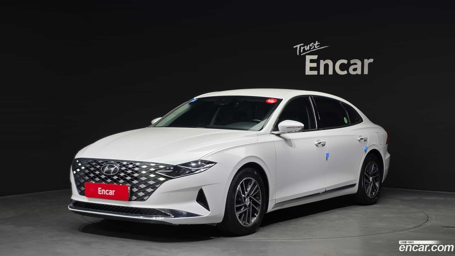 Grandeur Hyundai 2019.11-OUTER-001