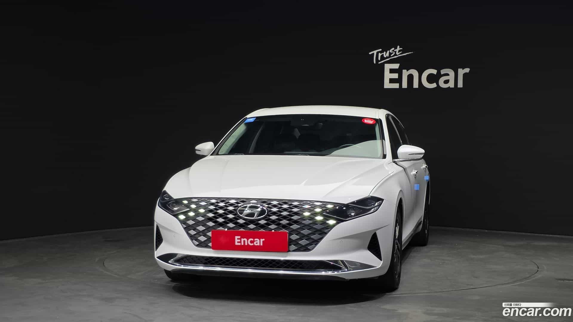 Grandeur Hyundai 2019.11-OUTER-003