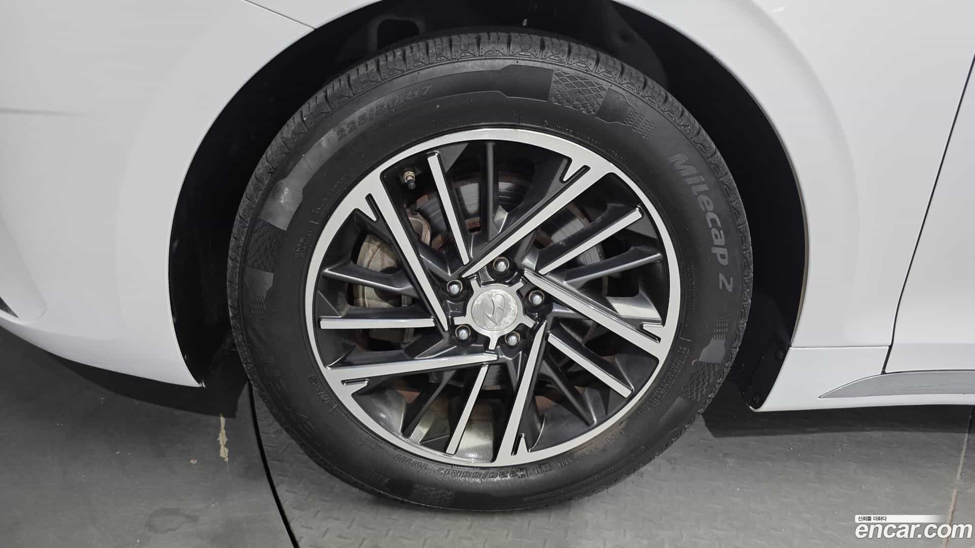 Grandeur Hyundai 2019.11-OUTER-005
