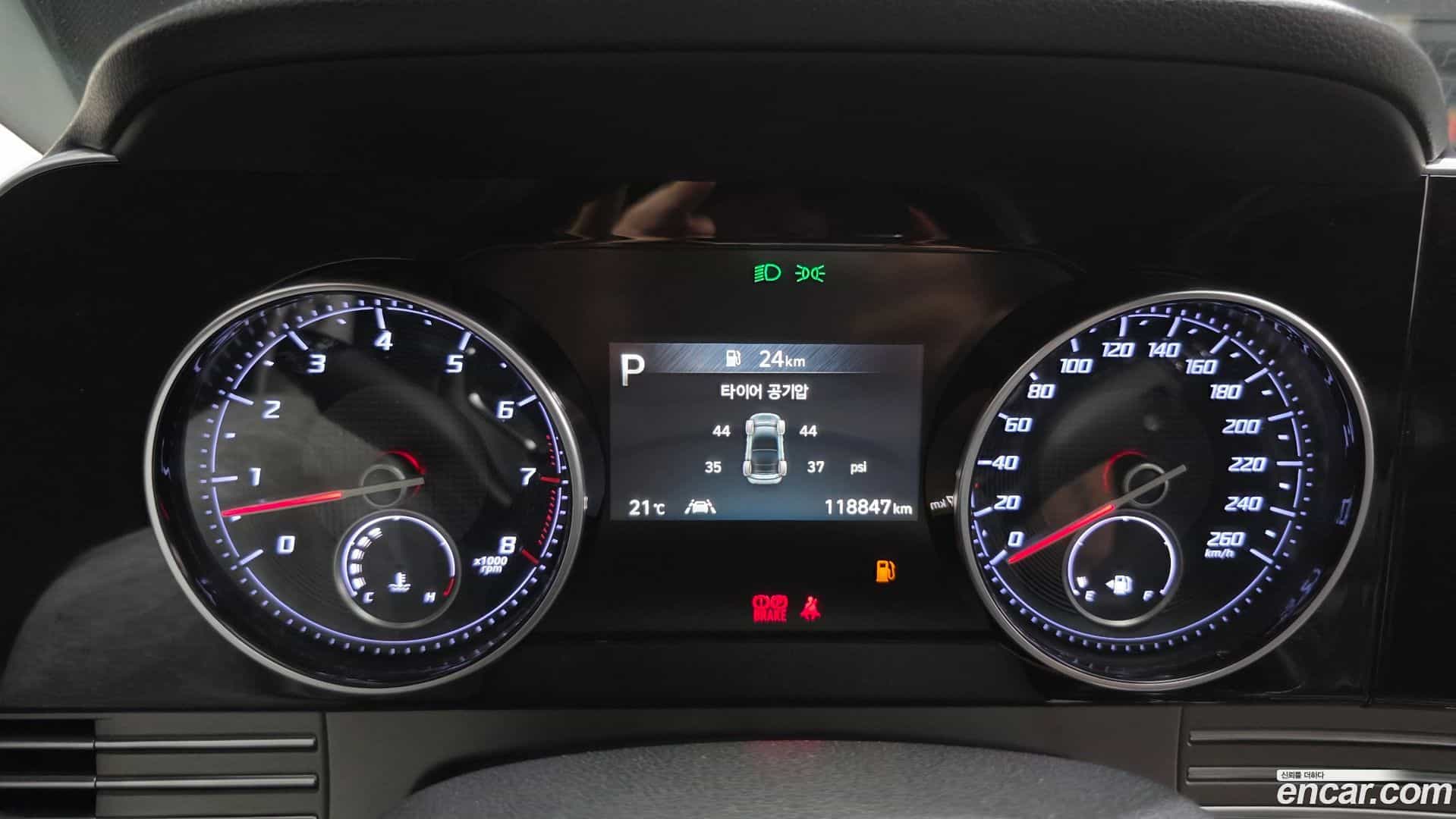 Grandeur Hyundai 2019.11-INNER-008