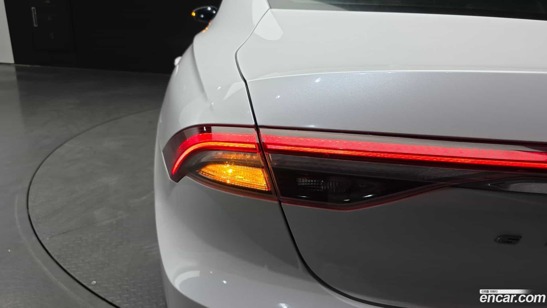 Grandeur Hyundai 2019.11-OUTER-033