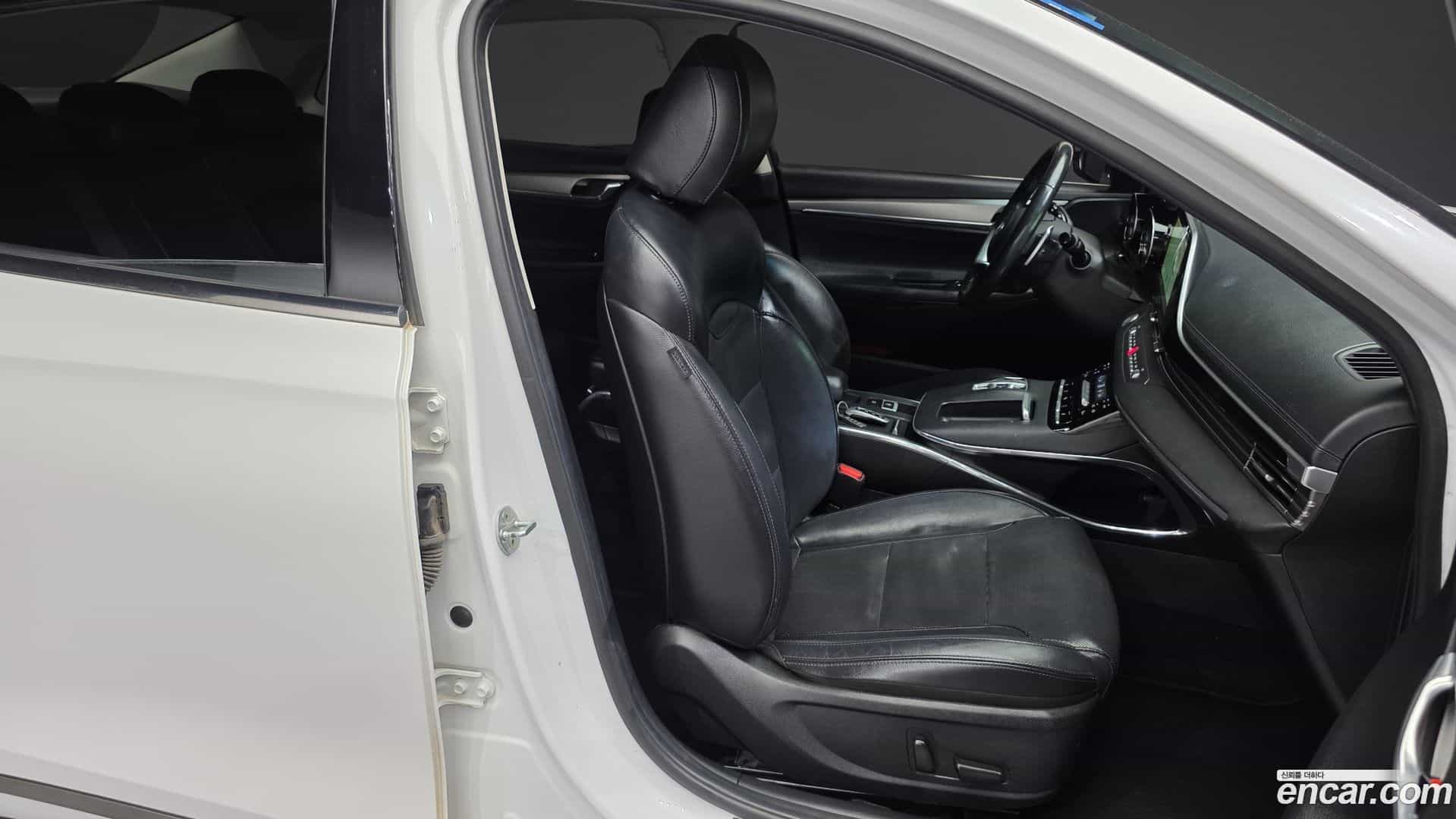Grandeur Hyundai 2019.11-INNER-036