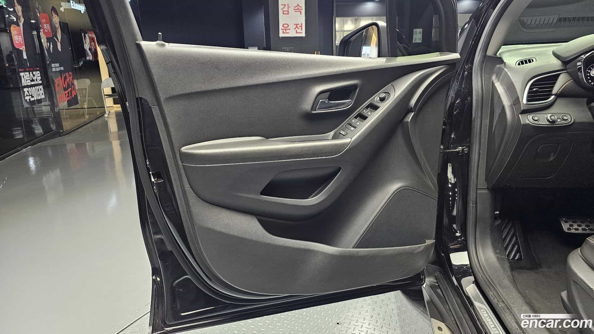 Trax Chevrolet 2019.0-INNER-034