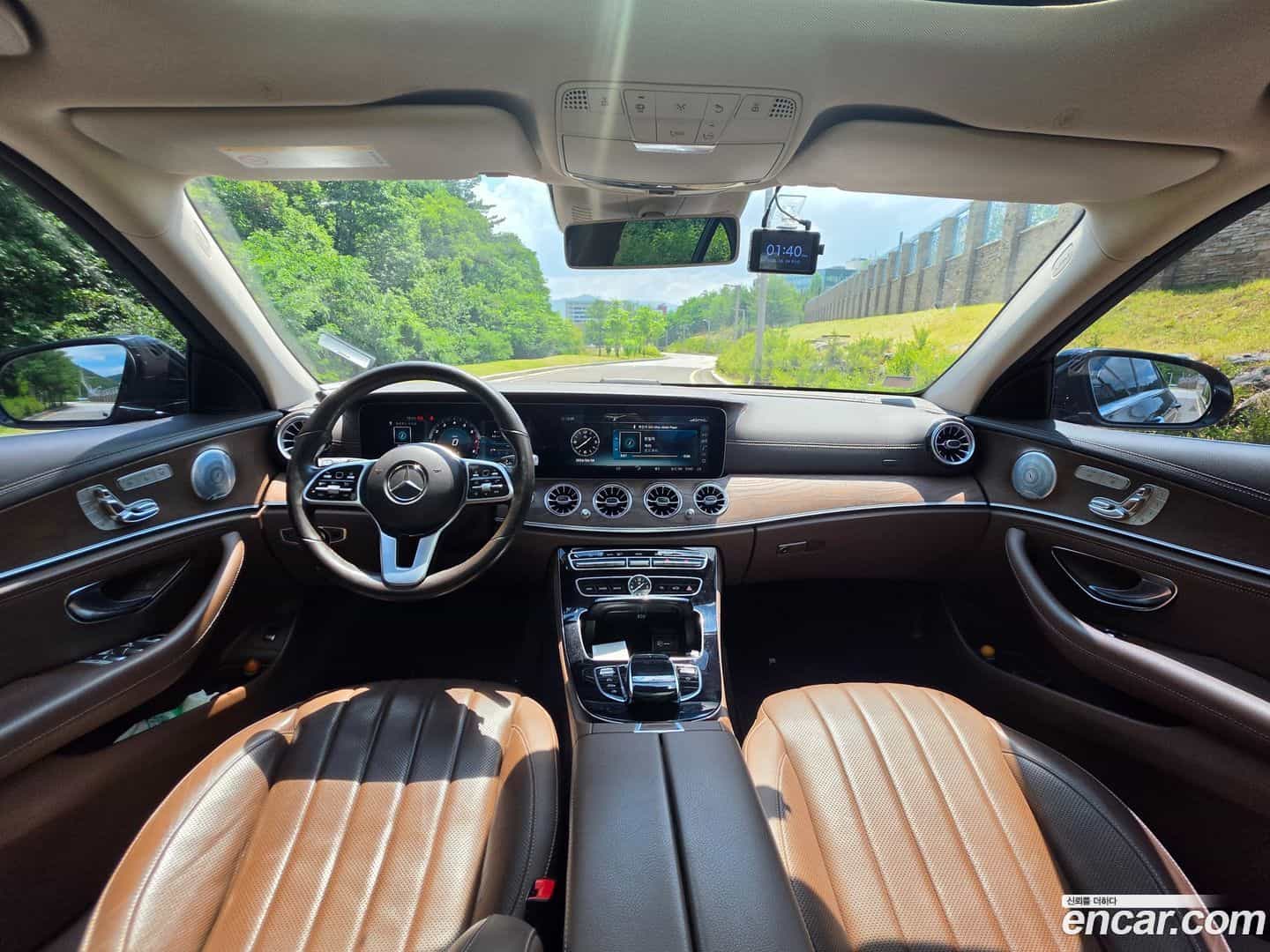 E-Class Mercedes-Benz 2019.5-OPTION-016