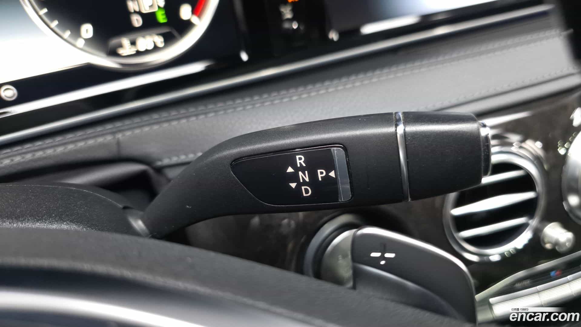 S-Class Mercedes-Benz 2015.10-INNER-009