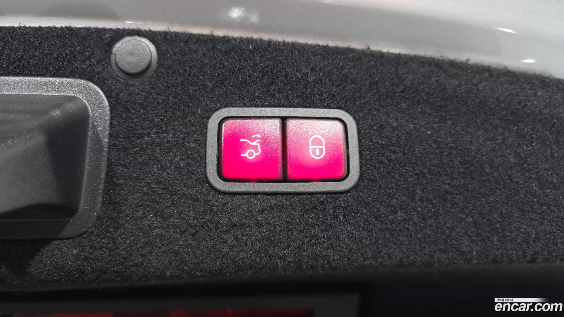 S-Class Mercedes-Benz 2015.10-OPTION-024