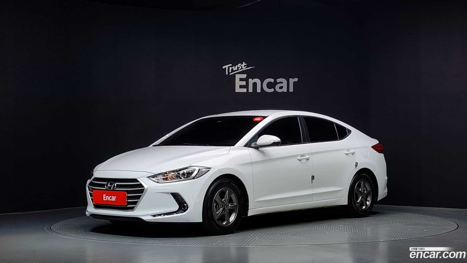 AVANTE Hyundai 2016.9-OUTER-001
