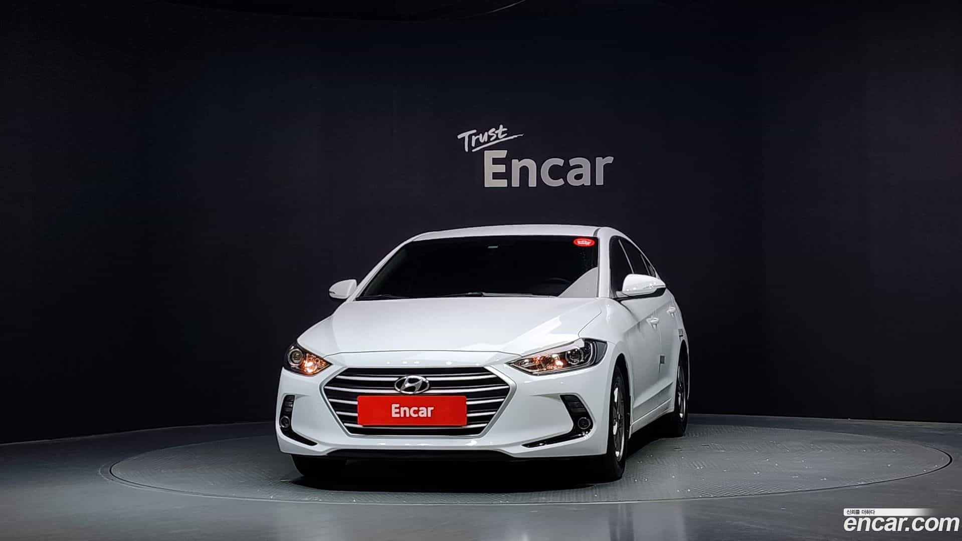 AVANTE Hyundai 2016.9-OUTER-003