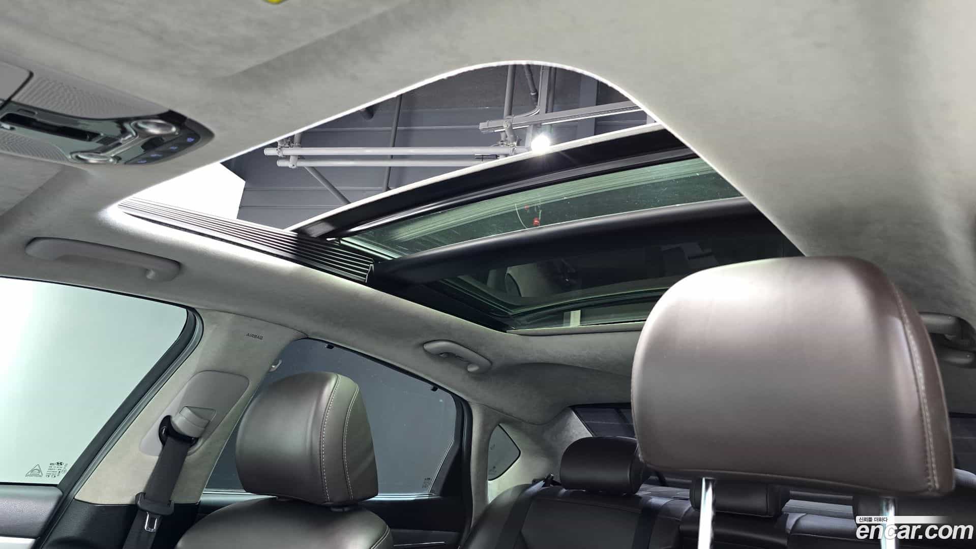 Grandeur Hyundai 2018.1-OPTION-020