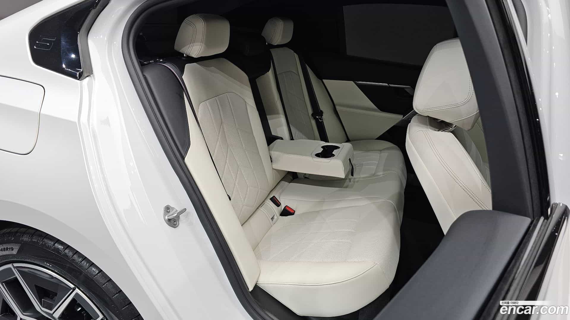 5-Series BMW 2025.10-OPTION-016