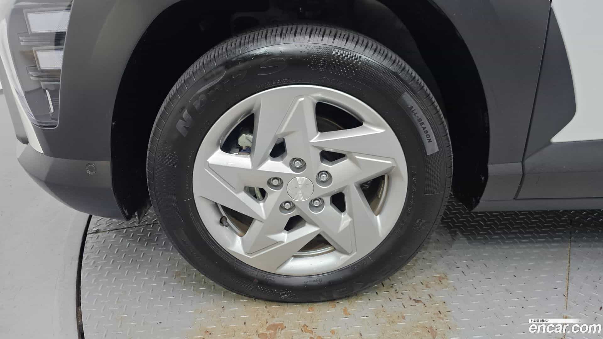 Kona Hyundai 2024.4-OUTER-005