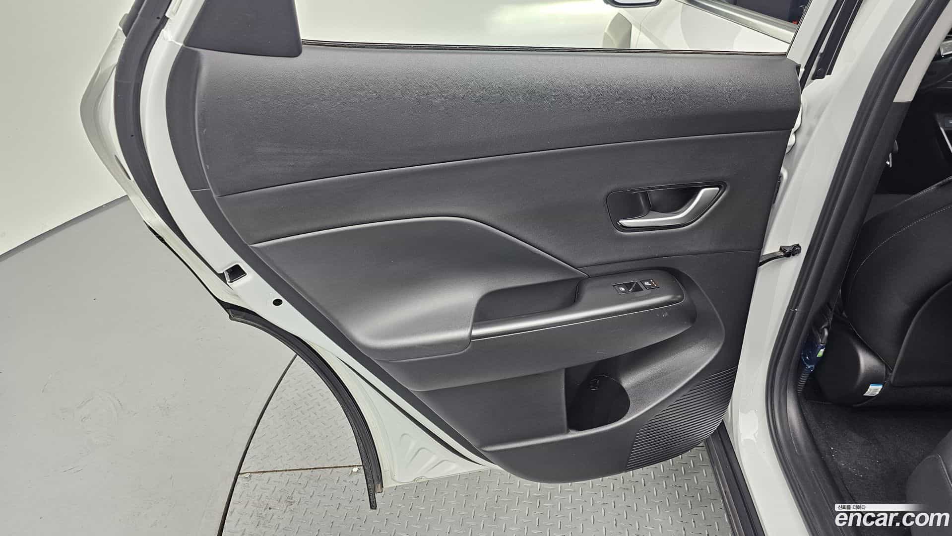Kona Hyundai 2024.4-INNER-035