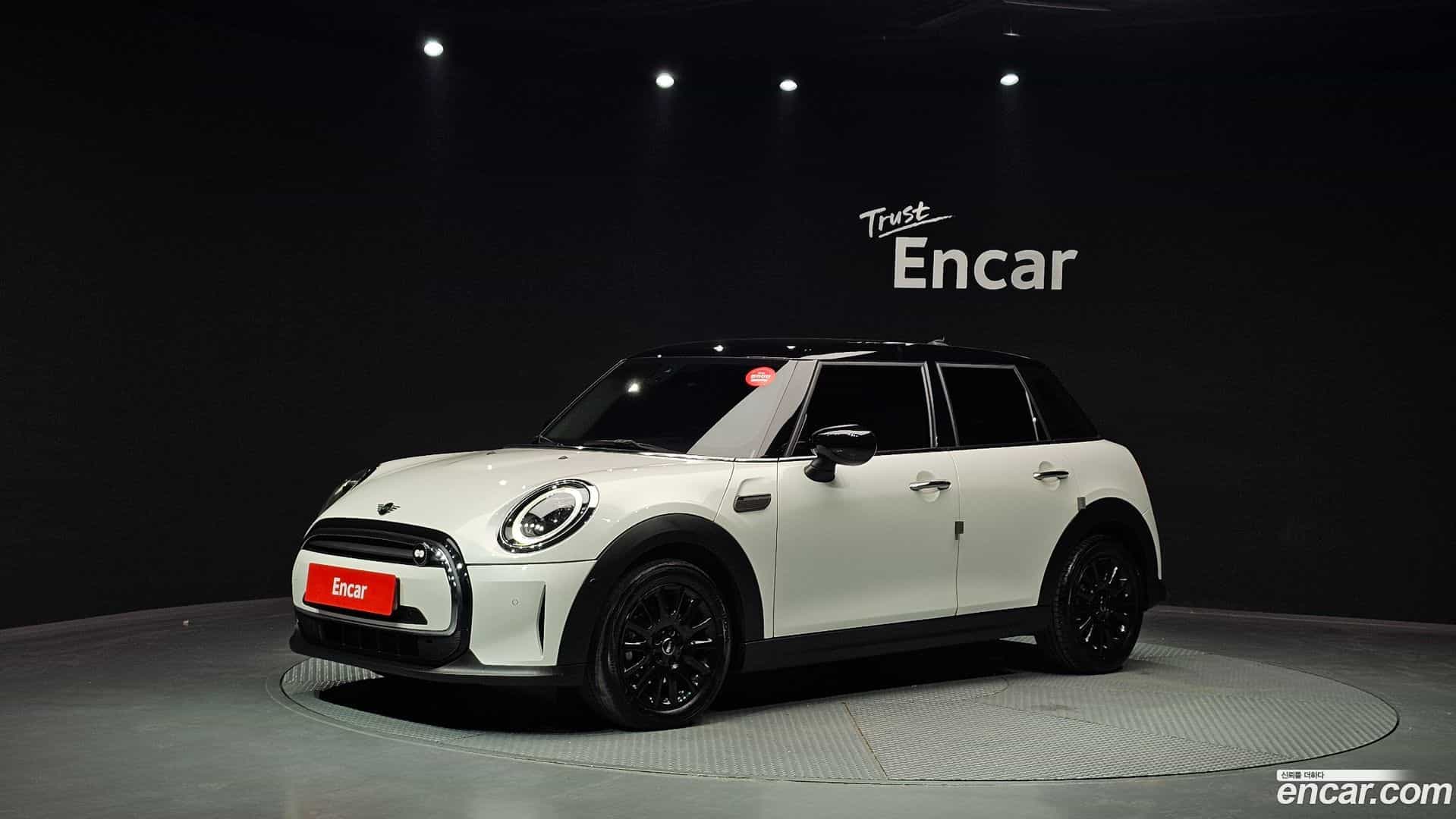 Cooper Mini 2024.6-OUTER-001