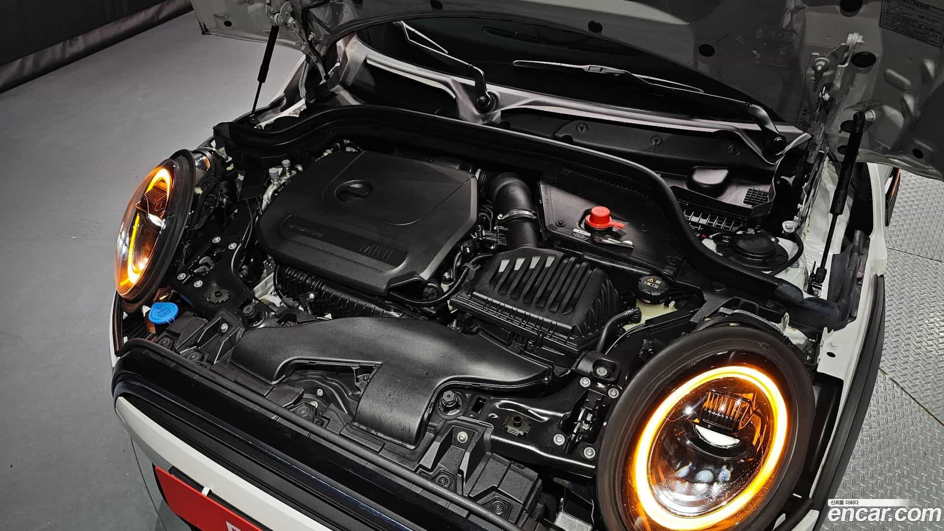 Cooper Mini 2024.6-OUTER-006