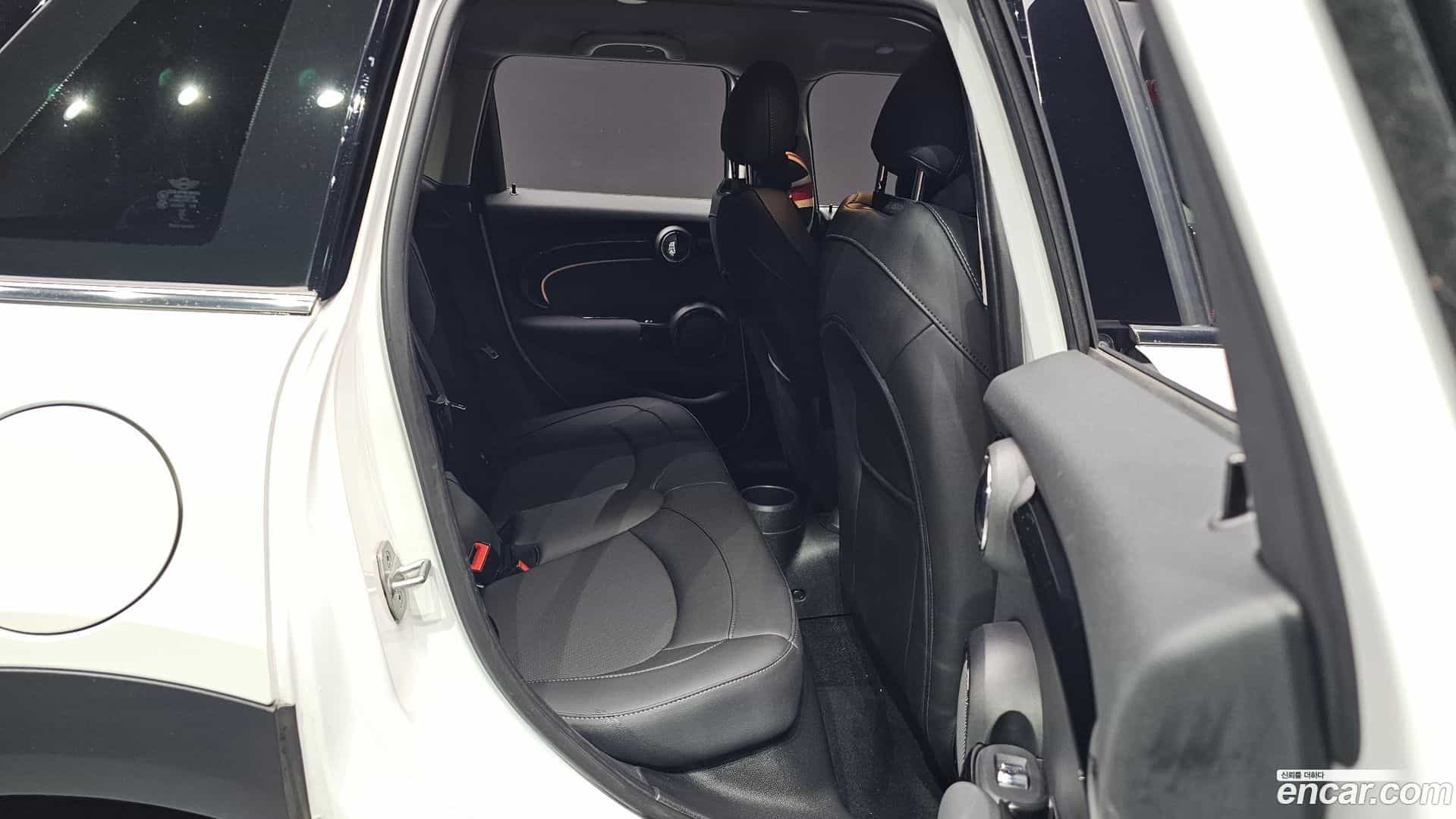 Cooper Mini 2024.6-OPTION-015