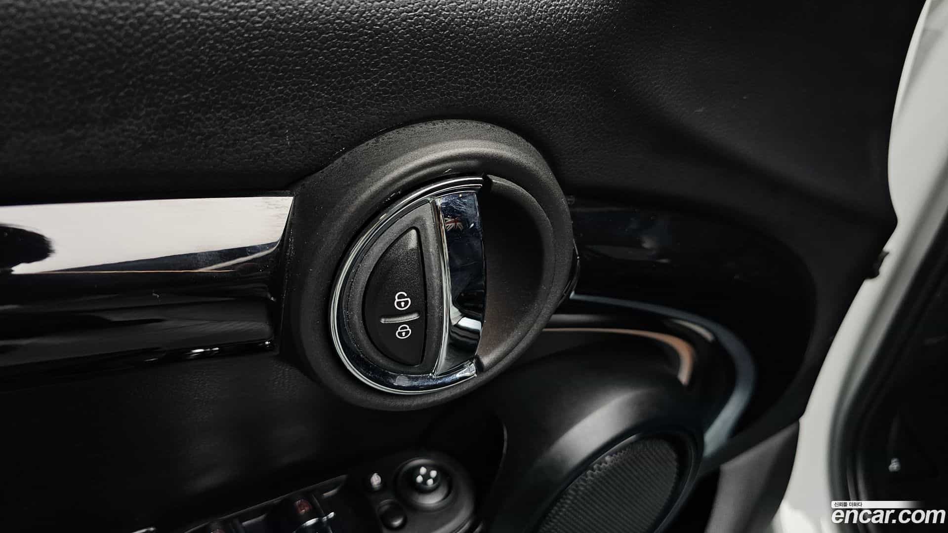 Cooper Mini 2024.6-OPTION-022