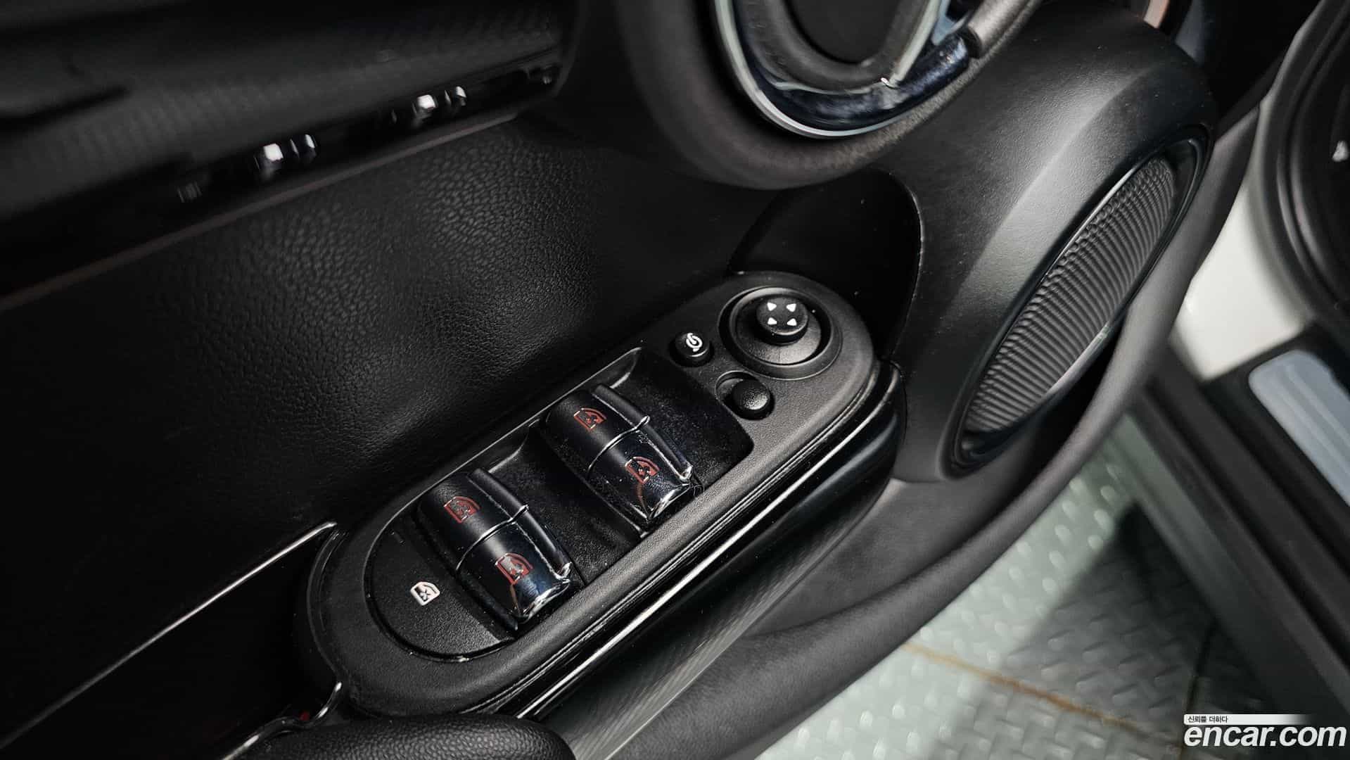 Cooper Mini 2024.6-OPTION-041