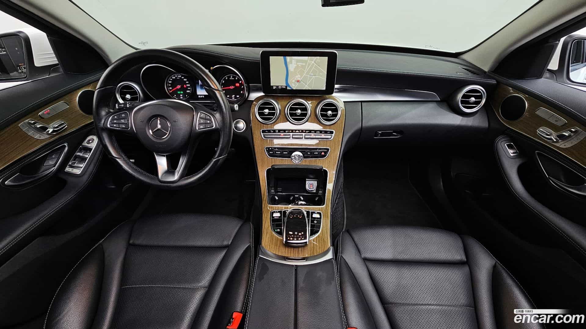 C-Class Mercedes-Benz 2015.3-INNER-007